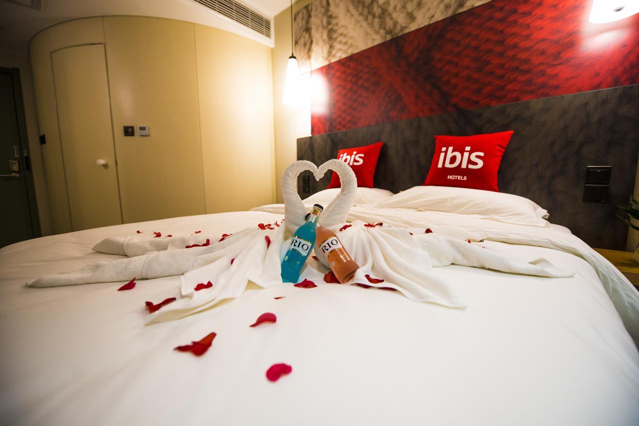 Ibis Nanjing Jiangning Nanjing University Of Aeronautics And Astronautics Hotel Bagian luar foto